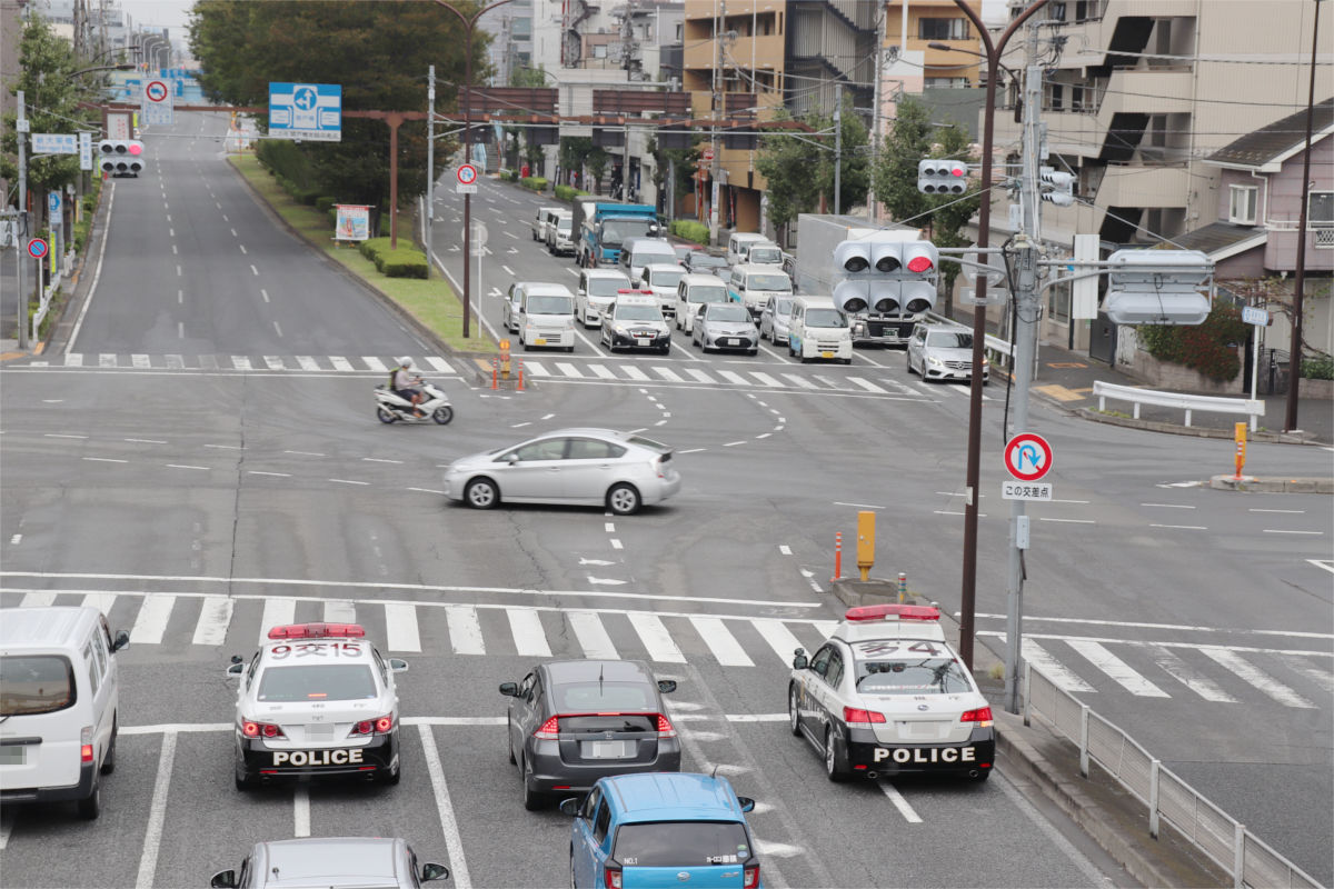 警察多い 信号の複雑な多摩市 新大栗橋交差点 俺の居場所 まち記録サイト 警察多い 信号の複雑な多摩市 新大栗橋交差点 俺の居場所 まち記録サイト