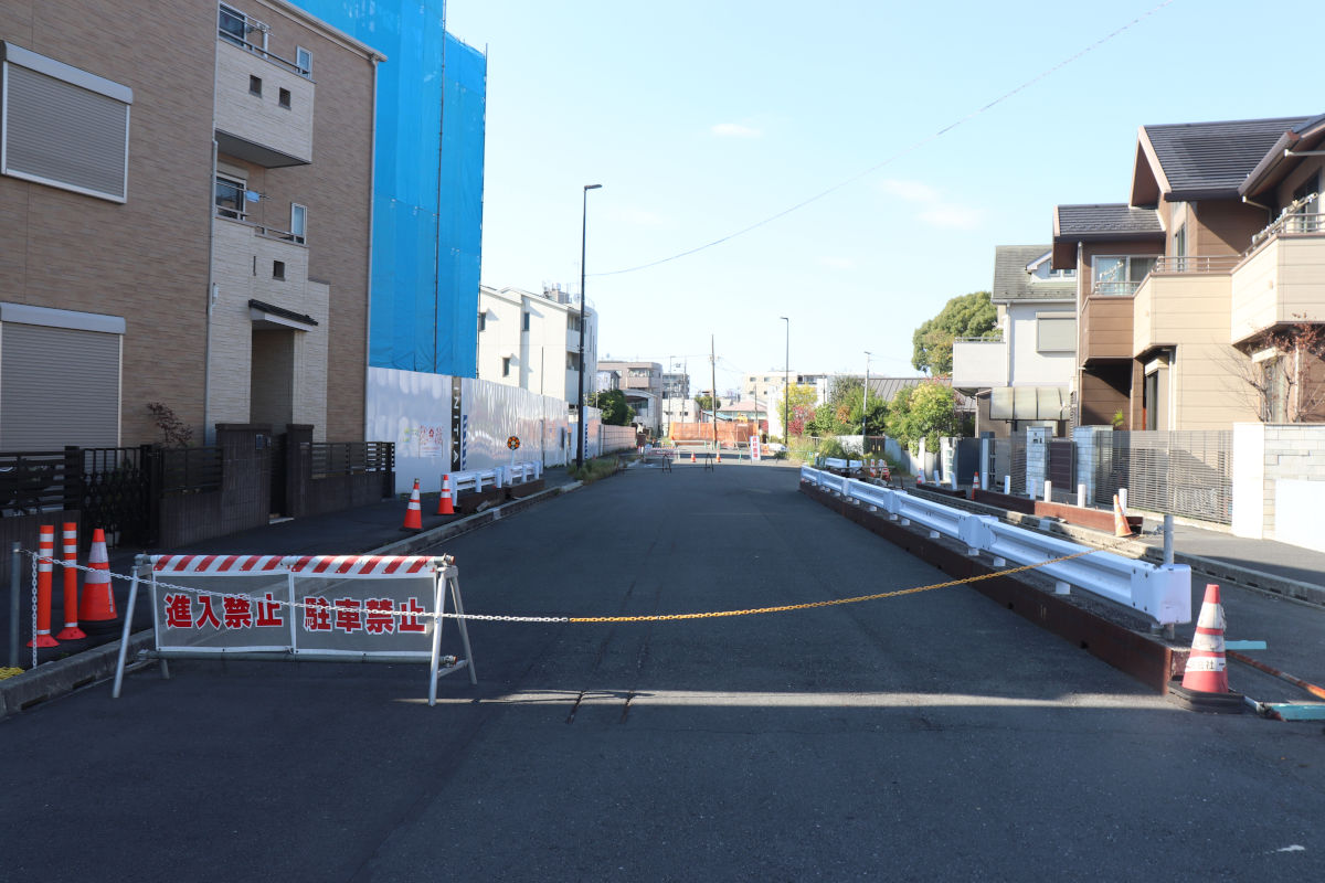 未整備区間の東側は整備がされている